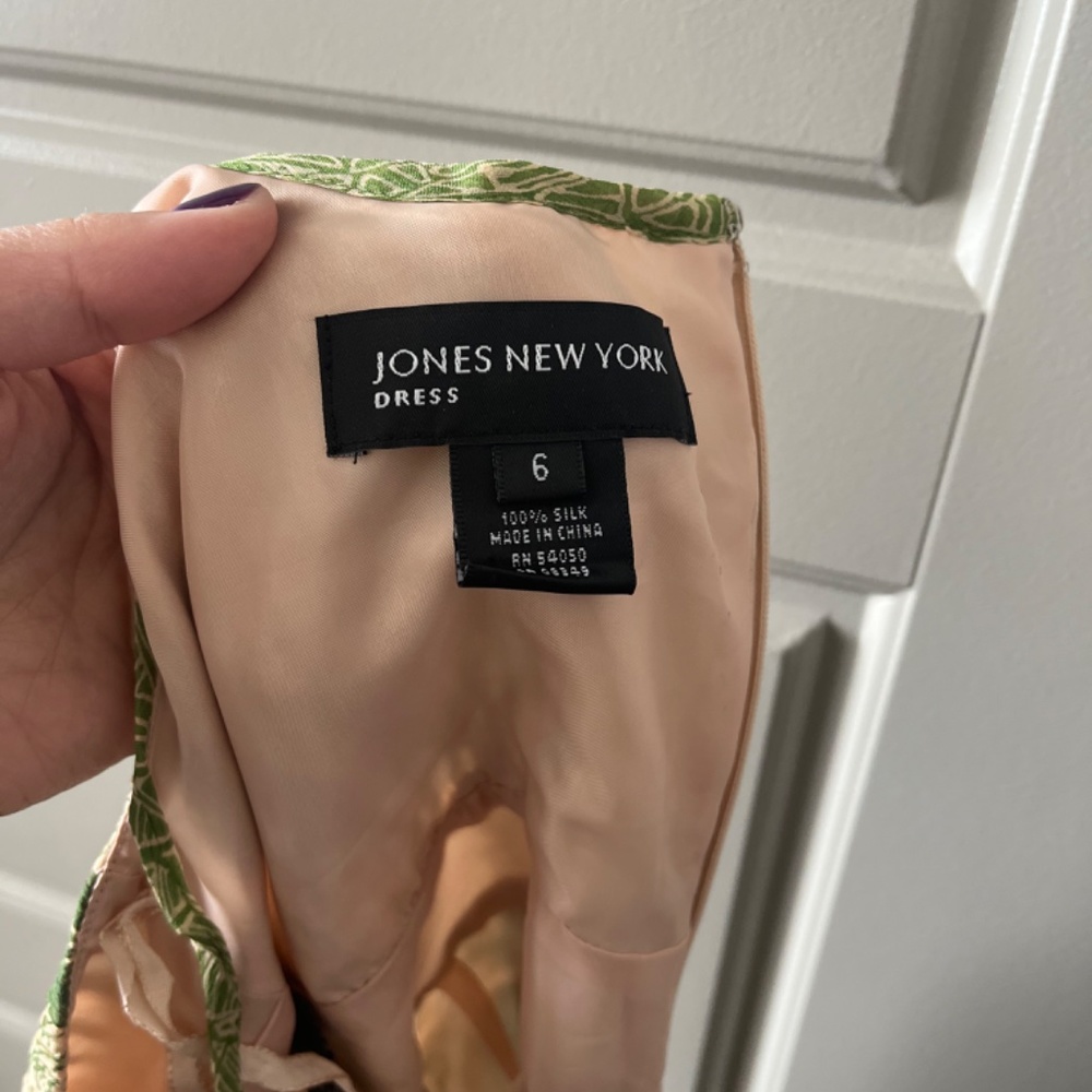 Jones New York Silk Green Pattern Dress - Picture 8 of 8